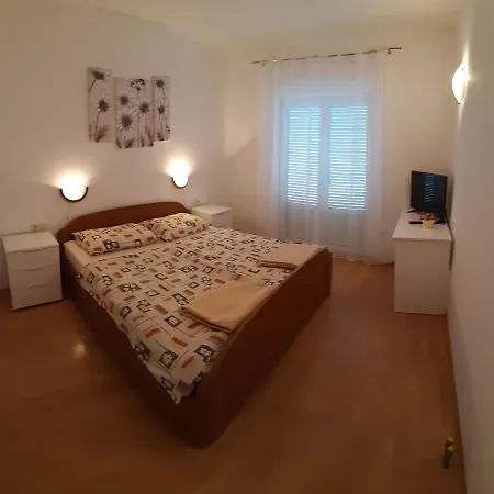 Oda ve Kahvaltı Matusan Barbat na Rabu